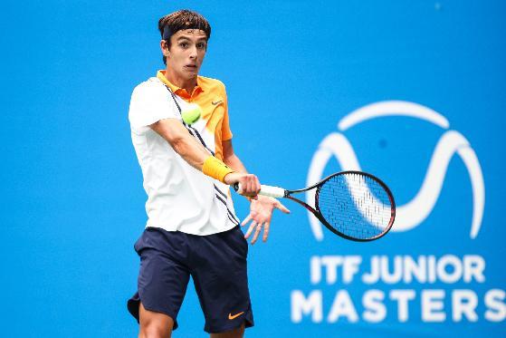 迈入关键位 迈入关键位